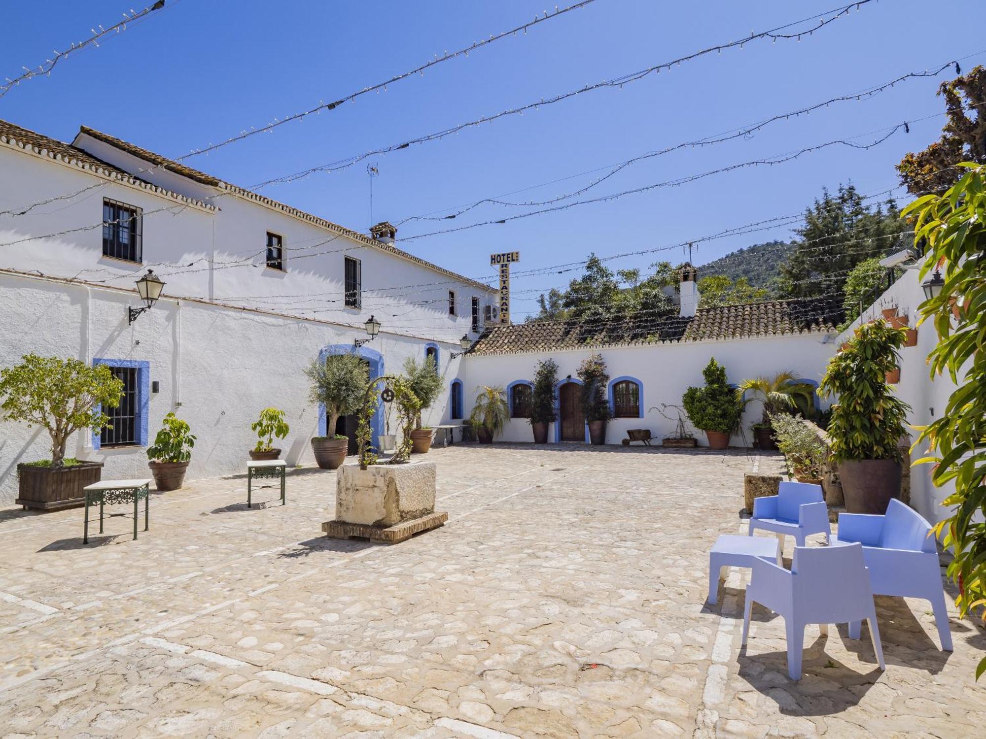 Cubo'S Hotel Cortijo San Antonio Casarabonela Bagian luar foto